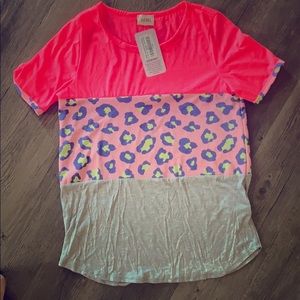 |BRAND NEW|  FUN cheetah shirt